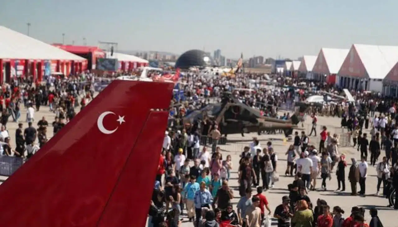 Yaren Özdemir, TEKNOFEST'te öğrenci iken başladığı işe mühendis olarak devam ediyor