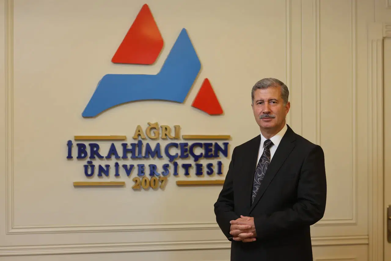 Prof. Dr. İlhami Gülçin tıbbi kimyada dünya ikincisi oldu!