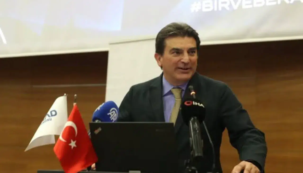 OYAK Genel Müdürü Murat Yalçıntaş, Kastamonu'da öğrencilerle buluştu
