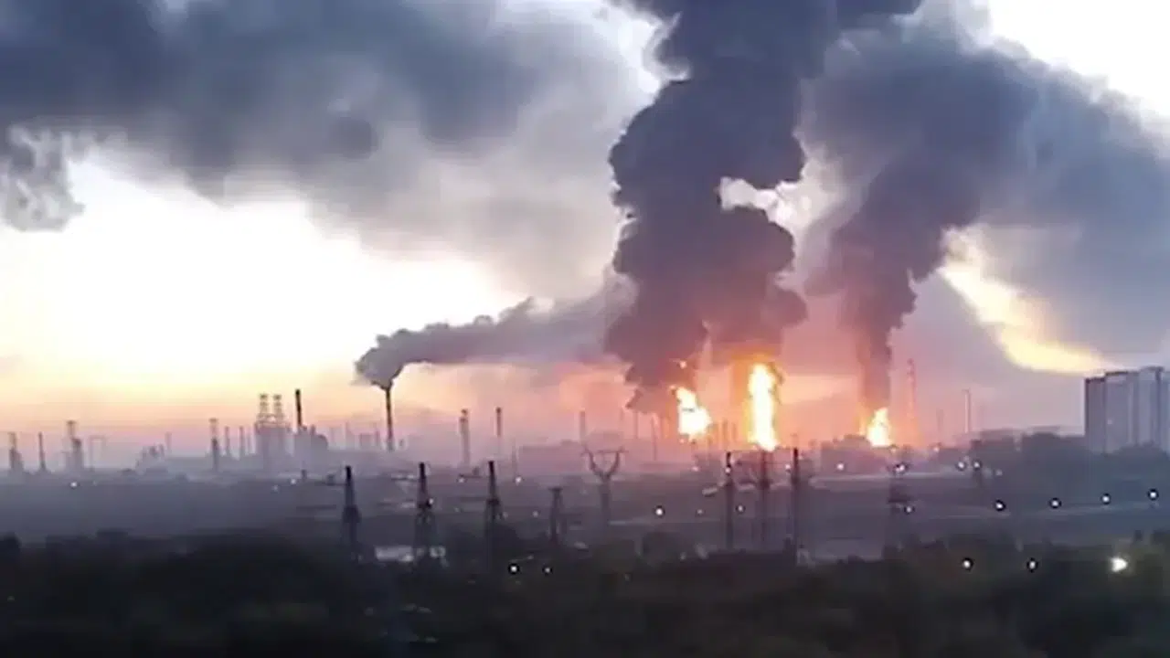 Moskova-Kiev hattında rafineri krizi: Abu Dabi masası öncesi kritik uyarı