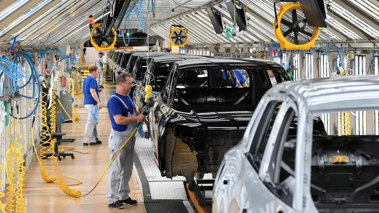 Volkswagen, 2030'a kadar 660 bin çalışanına zam yapmayacak