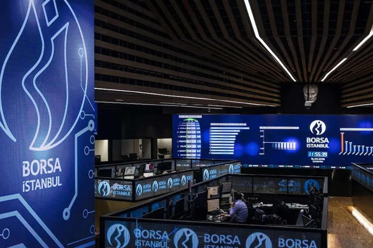 Borsa değer kaybederken altın fiyatları yükseldi