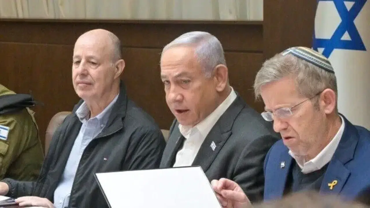Netanyahu güvenlik kurmaylarıyla İran senaryolarını masaya yatırdı
