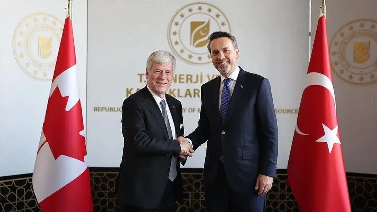 Bakan Bayraktar duyurdu: Kanada ile Nükleer ve LNG’de yeni sayfa açılıyor