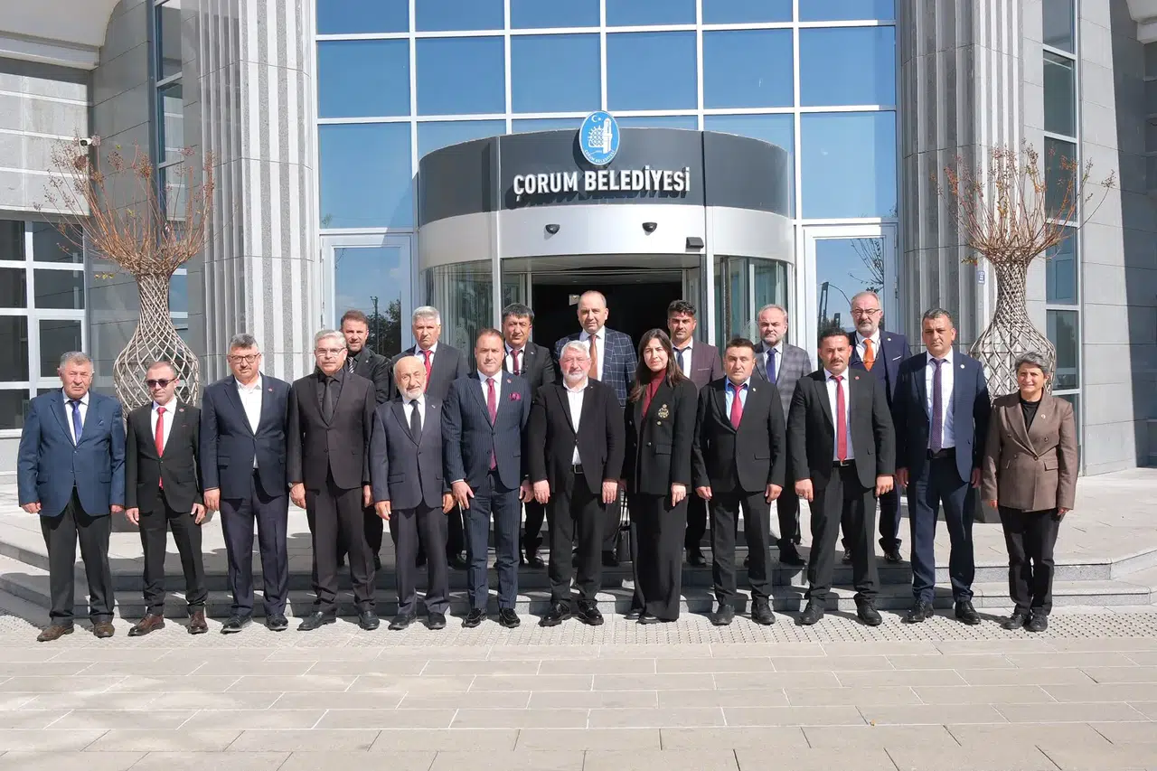 Çorum merkez ve köy muhtarlarından Belediye Başkanı Aşgın’a özel ziyaret