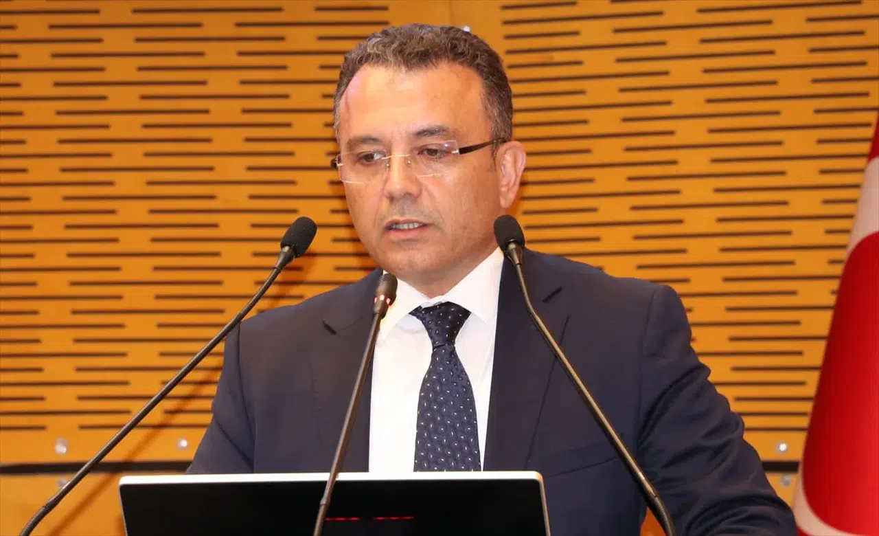 İzmir'de çevre dostu firmalara yeşil dönüşüm ödülleri verildi