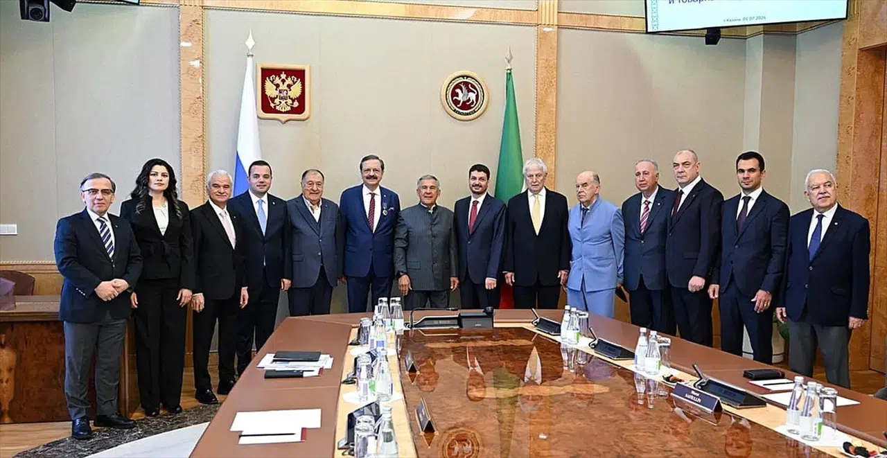 Tataristan, TOBB Başkanı Hisarcıklıoğlu'na dostluk nişanı takdim etti