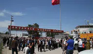 Akçakale Gümrük Kapısı'nda pasaportlu geçişler yeniden başladı!