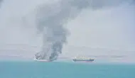 Hürmüz Boğazı’nda belirlenen rotadan çıkan 2 gemi müdahaleyle vuruldu