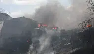Yunanistan'da zehirli gaz alarmı! Metrelerce yükseklikteki alevlere oksijen bariyeri