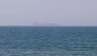 Hürmüz Boğazı'nda ticari gemi vuruldu, mürettebattan haber alınamıyor