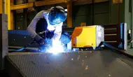 İngiltere imalat PMI temmuzda düşüş kaydetti, yeni umut sinyalleri var