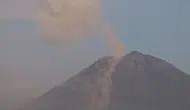 Endonezya'daki Semeru Yanardağı'nda 3 patlama yaşandı