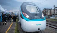 Milli elektrikli hızlı tren saatte 250 kilometreye ulaşarak rekor kırdı