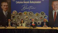 Bakan Işıkhan, Bartın'da Türkiye Yüzyılı'nda çalışma hayatı buluşmalarını değerlendirdi