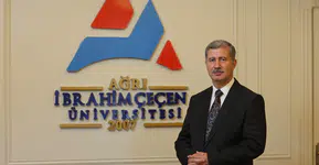 Prof. Dr. İlhami Gülçin tıbbi kimyada dünya ikincisi oldu!