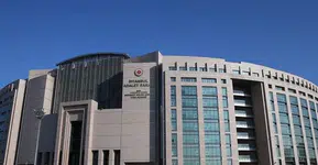 İstanbul’da milyarlık kara para soruşturması: Gözaltındaki 8 şüpheli adliyeye sevk edildi