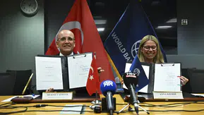 Türkiye'nin lojistik vizyonunda dev adım: İstanbul Kuzey Demir Yolu için imzalar atıldı!