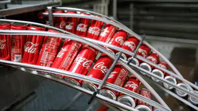 Dolaplarda yeni dönem: Coca-Cola raflarının %35'i rakiplere devrediliyor