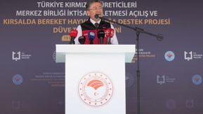Tarım Bakanı Yumaklı, aşı ve kimliklendirme ücretlerinin kaldırıldığını duyurdu