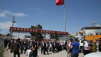 Akçakale Gümrük Kapısı'nda pasaportlu geçişler yeniden başladı!