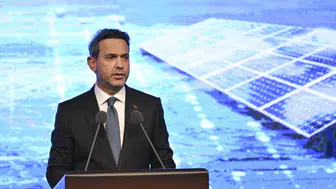 Bakan Bayraktar dünyaya duyurdu: Türkiye yeni enerji mimarisini inşa ediyor