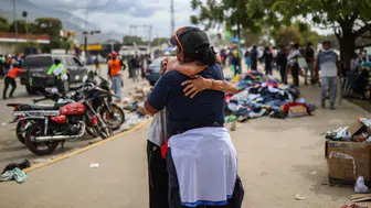 Depremin vurduğu Venezuela’da büyük seferberlik