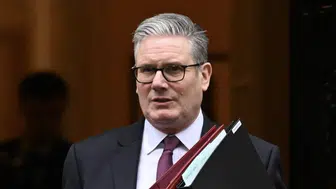Beyaz Saray’la gerilim ve iç siyasi kriz: Keir Starmer’ı istifaya götüren süreç