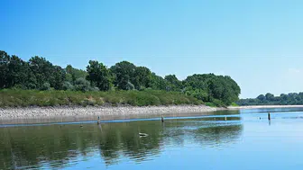 Adriyatik'in tuzlu suyu Po Nehri ve tarım arazilerini işgal ediyor