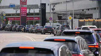Rusya'daki akaryakıt krizi ekonomiyi daha da baskı altına alıyor