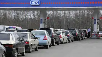Rusya'da akaryakıt krizi yeniden büyüyor: Uzun kuyruklar ve kısıtlamalar dönemi başladı