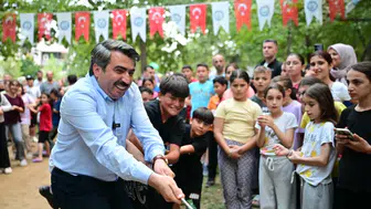 Yıldırım’da binlerce çocuk mahalle şenliklerinde buluştu