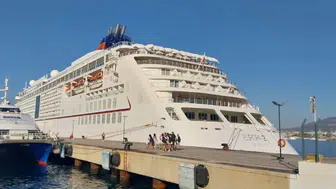 Bodrum'a 'Europa 2' kruvaziyeriyle 480 turist geldi