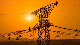 Spot elektrik fiyatları dalgalanıyor: Yarın için en yüksek ve en düşük rakamlar belirlendi