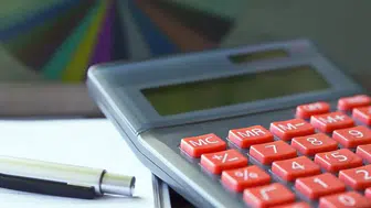 İzmir iş dünyası temsilcileri OVP'yi değerlendirdi: Ekonomik istikrar için kritik reformlar şart
