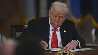 Trump, yapay zeka yerine süper zeka terimini tercih etti