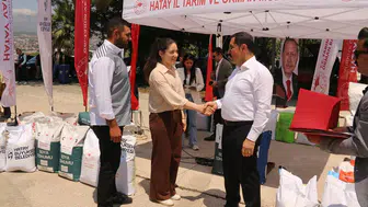 Hatay'da depremzede çiftçilere tohum desteği sağlandı