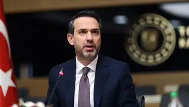 Bakan Bayraktar’dan Kritik Mesaj: 'Hürmüz Krizi Bizi Etkilemez, Türkiye Enerjide Güvende!'