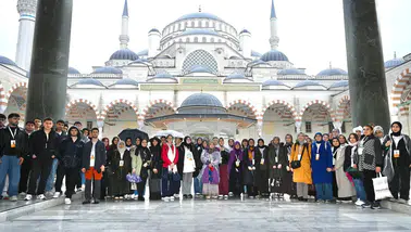 Başkan Altay’dan Gençliğe Vizyon Hamlesi: Konya’dan İstanbul’a Tarih Köprüsü!