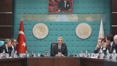 Bakan Bolat: 'Türkiye çevresindeki çatışmalara rağmen cazibesini artırıyor'