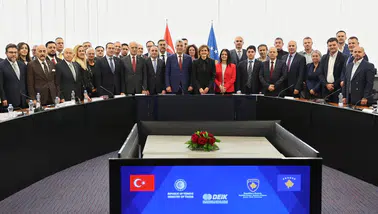 Bakan Bolat Priştine'den duyurdu: Kosova ile ticarette 1 milyar dolar eşiği aşıldı!