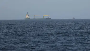 Hürmüz Boğazı’nda dengeleri değiştiren hareketlilik: Bir günde 8 milyon varil petrol
