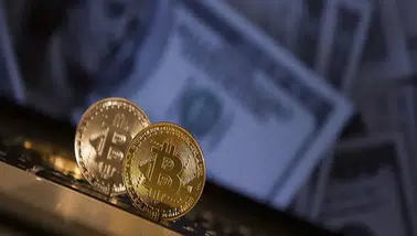 Bitcoin tarihinde bir ilk: 77 bin dolar sınırını geçti