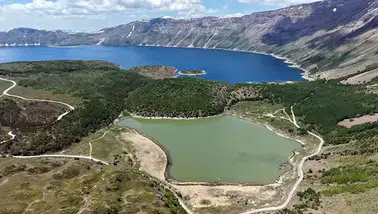 Bitlis'te doğal zenginlikler korunuyor: Nemrut Kalderası Milli Parkı ilan edildi