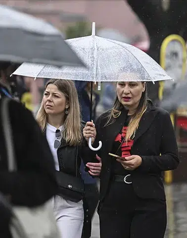 Türkiye’de Nüfusun Yarısını Kadınlar Oluşturuyor