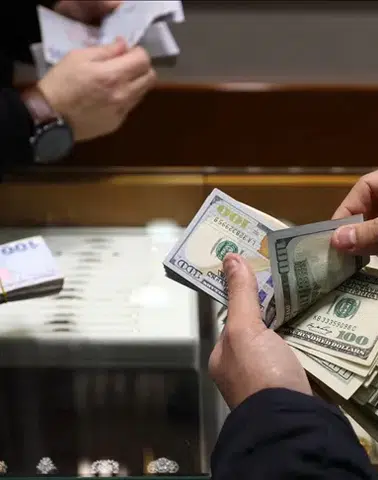 Dövizde Günün İlk Verileri Geldi: Dolar Yükseldi Avro Geriledi!