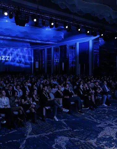 İş dünyasında yapay zeka fırtınası: Webrazzi AI 2026'da gelecek masaya yatırıldı!