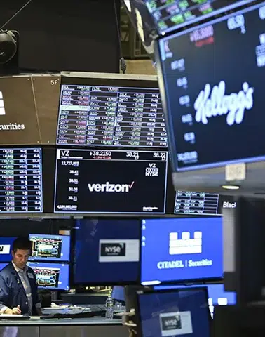 Hürmüz Boğazı'nda artan gerilim küresel piyasaları hareketlendirdi: Petrol yükselişte, borsalar karışık!