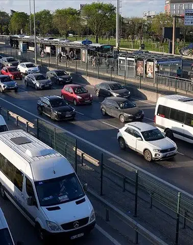 İstanbul'un yükü artıyor: Dört şehir Türkiye'nin yarısını sırtladı!