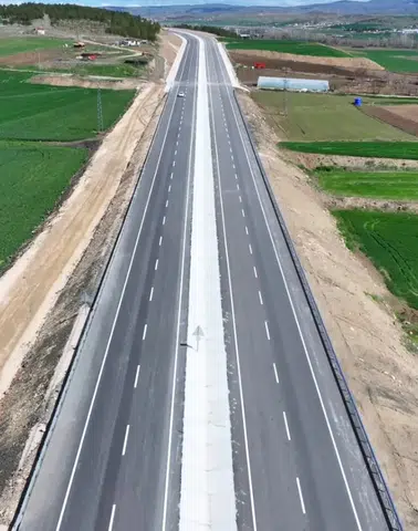 Orta Karadeniz’de dev ulaşım yatırımı: Çorum-Laçin yolu ve Kırkdilim tünelleri hizmete giriyor!